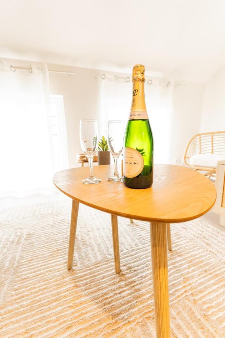 Duplex Confortable En Centre Avec 2 Chambres Châlons-en-Champagne Exteriér fotografie